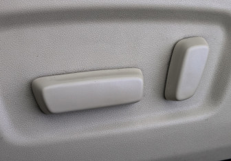 Подержанный автомобиль Toyota Highlander 2015 года (26 фото)