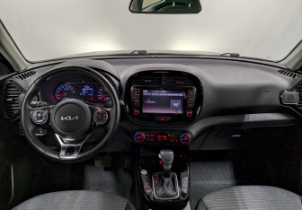 Подержанный автомобиль Kia Soul 2022 года (23 фото)