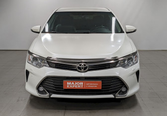 Подержанный автомобиль Toyota Camry Sedan 2015 года (2 фото)