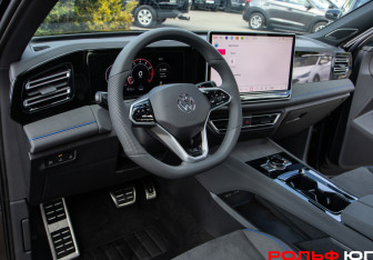 Подержанный автомобиль Volkswagen Tiguan 2026 года (18 фото)