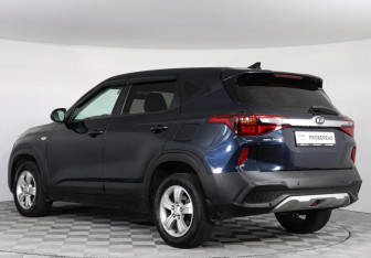 Подержанный автомобиль Kia Seltos 2020 года (7 фото)