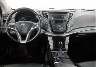 Подержанный автомобиль Hyundai i40 Wagon 2013 года (6 фото)