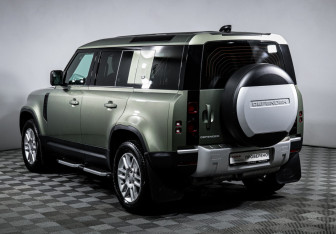 Подержанный автомобиль Land Rover Defender Suv 2020 года (7 фото)