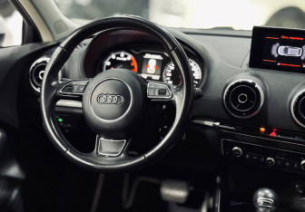 Подержанный автомобиль Audi A3 Hatchback 2014 года (13 фото)