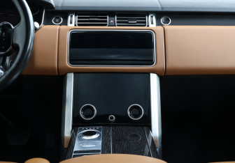 Подержанный автомобиль Land Rover Range Rover 2020 года (17 фото)