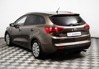 Подержанный автомобиль Kia Ceed Wagon 2014 года (7 фото)