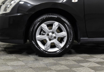 Подержанный автомобиль Nissan Almera Sedan 2017 года (5 фото)