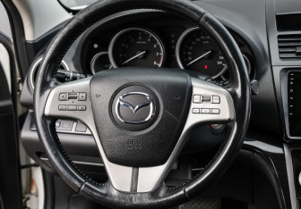 Подержанный автомобиль Mazda 6 Sedan 2008 года (14 фото)