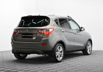 Подержанный автомобиль Changan CS35 2014 года (3 фото)