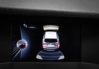 Подержанный автомобиль BMW X3 2014 года (20 фото)