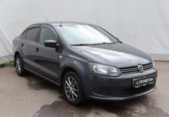 Подержанный автомобиль Volkswagen Polo Sedan 2013 года (3 фото)