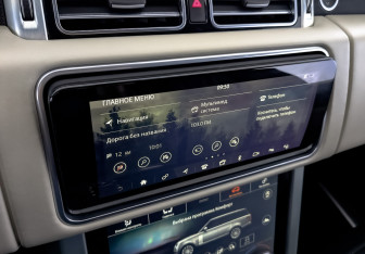 Подержанный автомобиль Land Rover Range Rover 2018 года (21 фото)