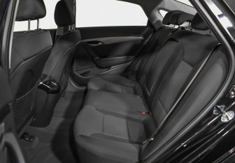 Подержанный автомобиль Hyundai i40 Sedan 2014 года (16 фото)