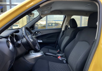Подержанный автомобиль Nissan Juke 2017 года (20 фото)