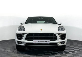 Подержанный автомобиль Porsche Macan 2016 года (2 фото)