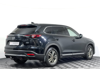 Подержанный автомобиль Mazda CX-9 2018 года (5 фото)
