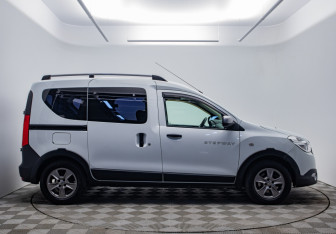 Подержанный автомобиль Renault Dokker 2019 года (6 фото)