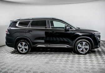 Подержанный автомобиль Geely Okavango 2024 года (4 фото)