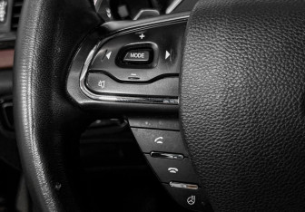 Подержанный автомобиль GAC GS8 2020 года (17 фото)