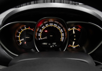 Подержанный автомобиль LADA (ВАЗ) Vesta Sedan 2019 года (13 фото)