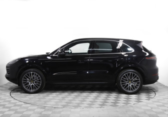Подержанный автомобиль Porsche Cayenne 2020 года (8 фото)