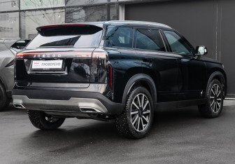 Подержанный автомобиль Jaecoo J7 2023 года (4 фото)