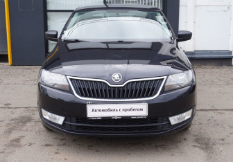 Подержанный автомобиль Skoda Rapid Liftback 2016 года (2 фото)