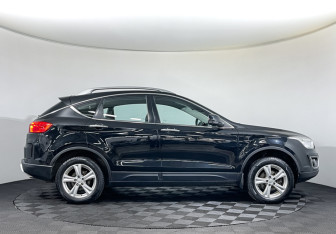 Подержанный автомобиль FAW Besturn X80 2018 года (4 фото)