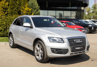 Подержанный автомобиль Audi Q5 2009 года (2 фото)