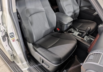 Подержанный автомобиль Toyota Land Cruiser Prado 2014 года (23 фото)