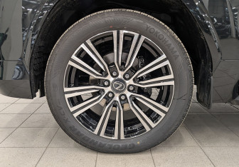 Новый Lexus LX 2024 (7 фото)