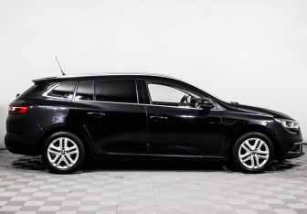 Подержанный автомобиль Renault Megane Wagon 2017 года (4 фото)