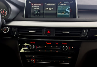 Подержанный автомобиль BMW X5 2018 года (15 фото)