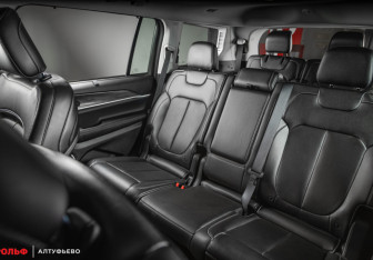 Новый Jeep Grand Cherokee 2023 (11 фото)