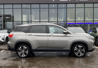 Подержанный автомобиль Chevrolet Captiva 2022 года (5 фото)