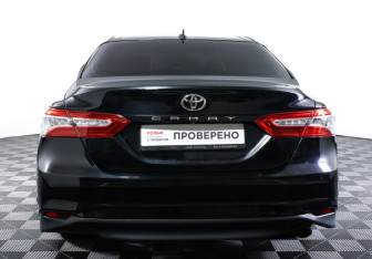 Подержанный автомобиль Toyota Camry Sedan 2019 года (6 фото)