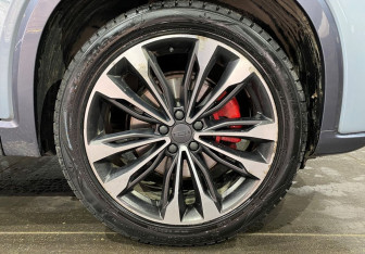 Подержанный автомобиль Geely Tugella 2022 года (22 фото)