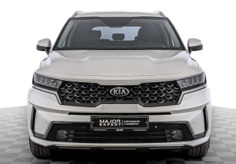 Подержанный автомобиль Kia Sorento 2021 года (2 фото)