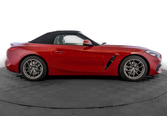 Подержанный автомобиль BMW Z4 Roadster 2019 года (4 фото)