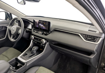 Новый Toyota RAV4 2025 (9 фото)
