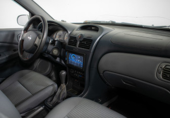 Подержанный автомобиль Nissan Almera Classic 2007 года (9 фото)