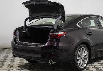 Подержанный автомобиль Mazda 6 Sedan 2023 года (19 фото)