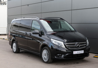 Подержанный автомобиль Mercedes-Benz Vito 2018 года (3 фото)