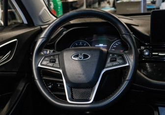 Подержанный автомобиль Москвич 3 2024 года (11 фото)