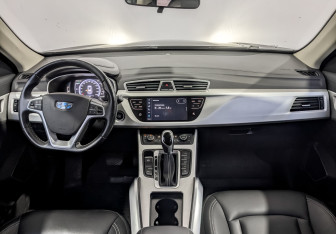 Подержанный автомобиль Geely Atlas 2020 года (14 фото)