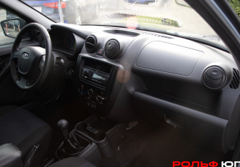 Подержанный автомобиль LADA (ВАЗ) Granta Sedan 2014 года (7 фото)