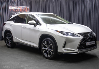 Подержанный автомобиль Lexus RX 2021 года (3 фото)