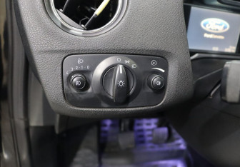 Подержанный автомобиль Ford Mondeo Sedan 2007 года (11 фото)