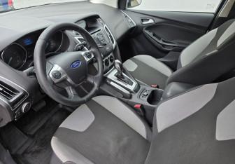 Подержанный автомобиль Ford Focus Hatchback 2012 года (9 фото)
