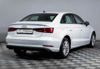 Подержанный автомобиль Audi A3 Sedan 2020 года (5 фото)